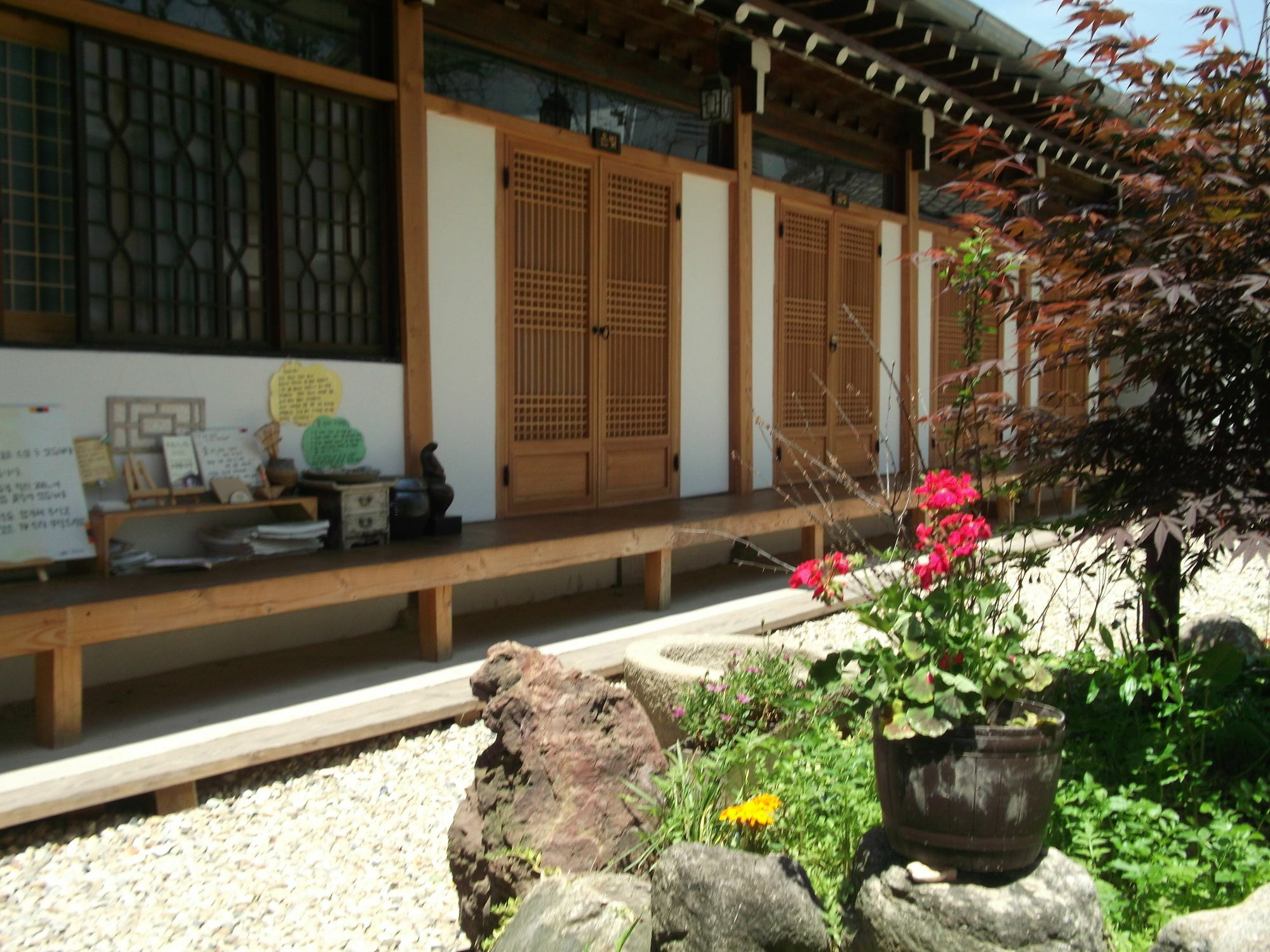 Dukmanjae Hotel Jeonju Exterior photo